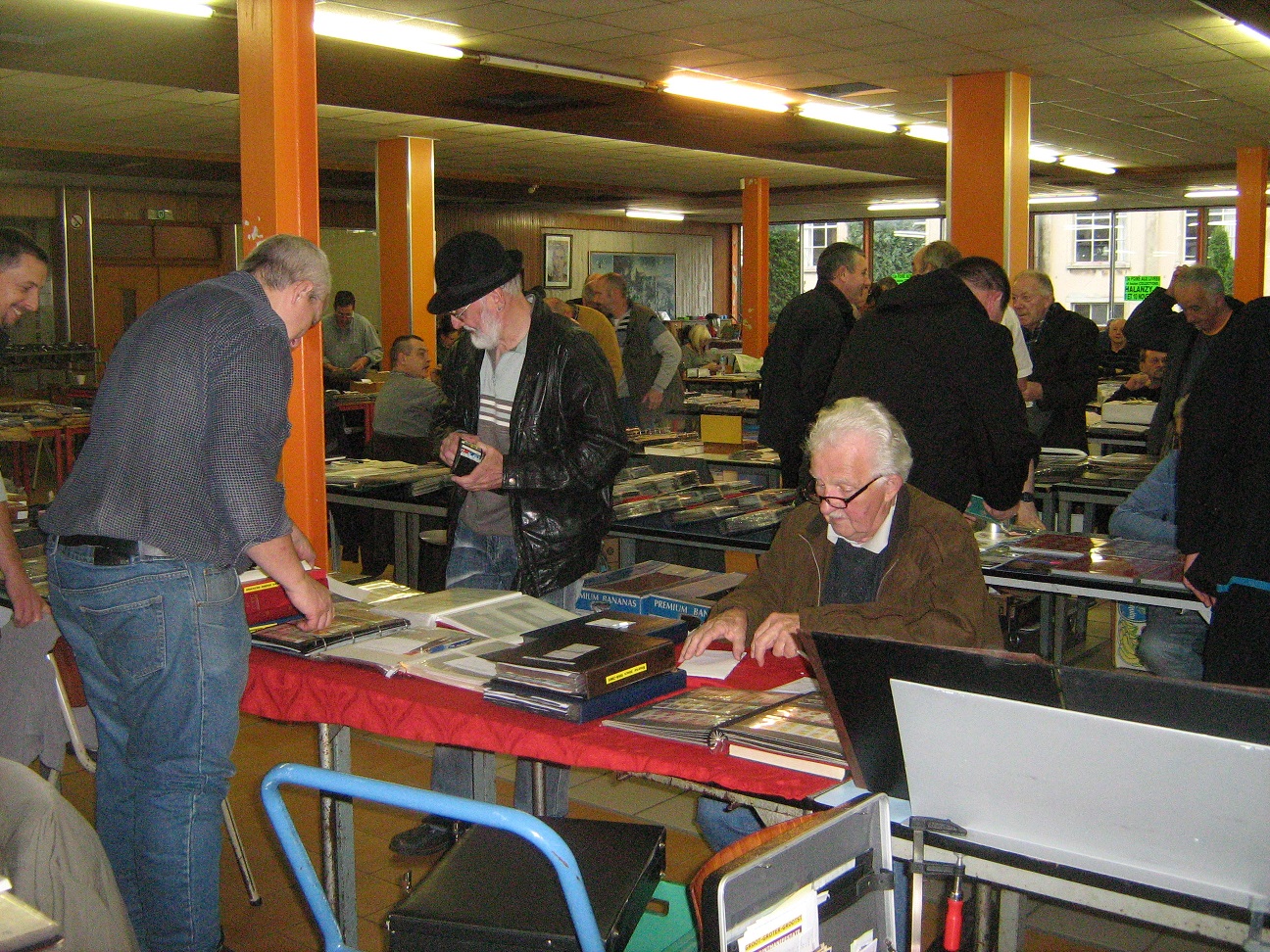 BOURSE INTERNATIONALE DES COLLECTIONNEURS à Arlon