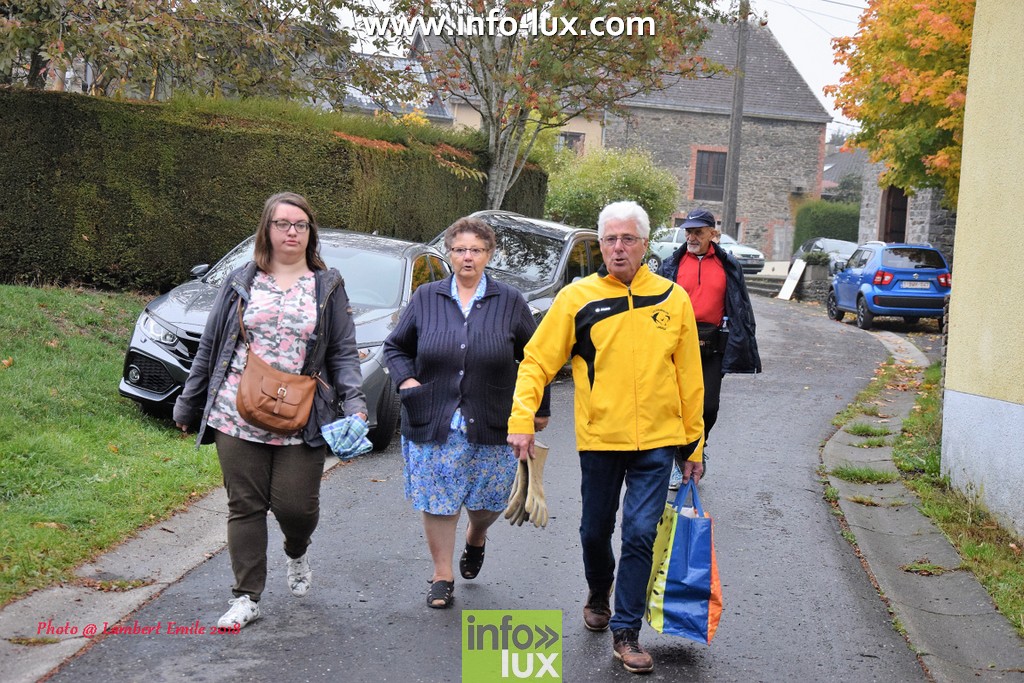 300 Marcheurs au  petit village de Longvilly Bastogne – Reportage Emile Lambert