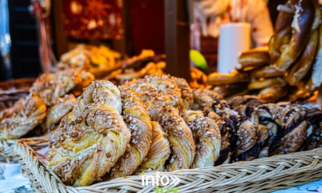 Obernai >France > Marché de NoëlMarché de Noël